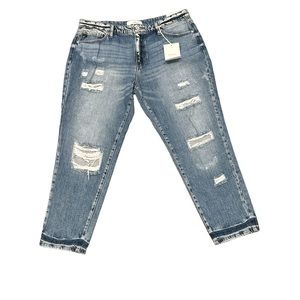 KanCan Women’s Size‎ 15/31 Relaxed Fit Distressed Jeans NWT